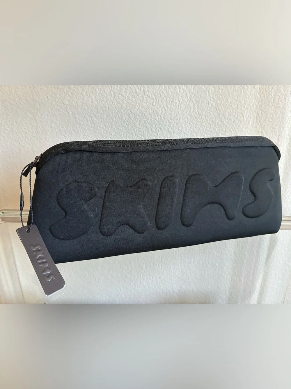 *NWT* SKIMS Onyx Makeup/Travel Pouch